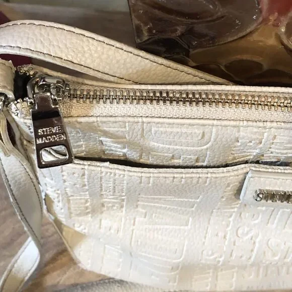 Steve Madden Cream Crossbody Bag - Picture 4 of 13